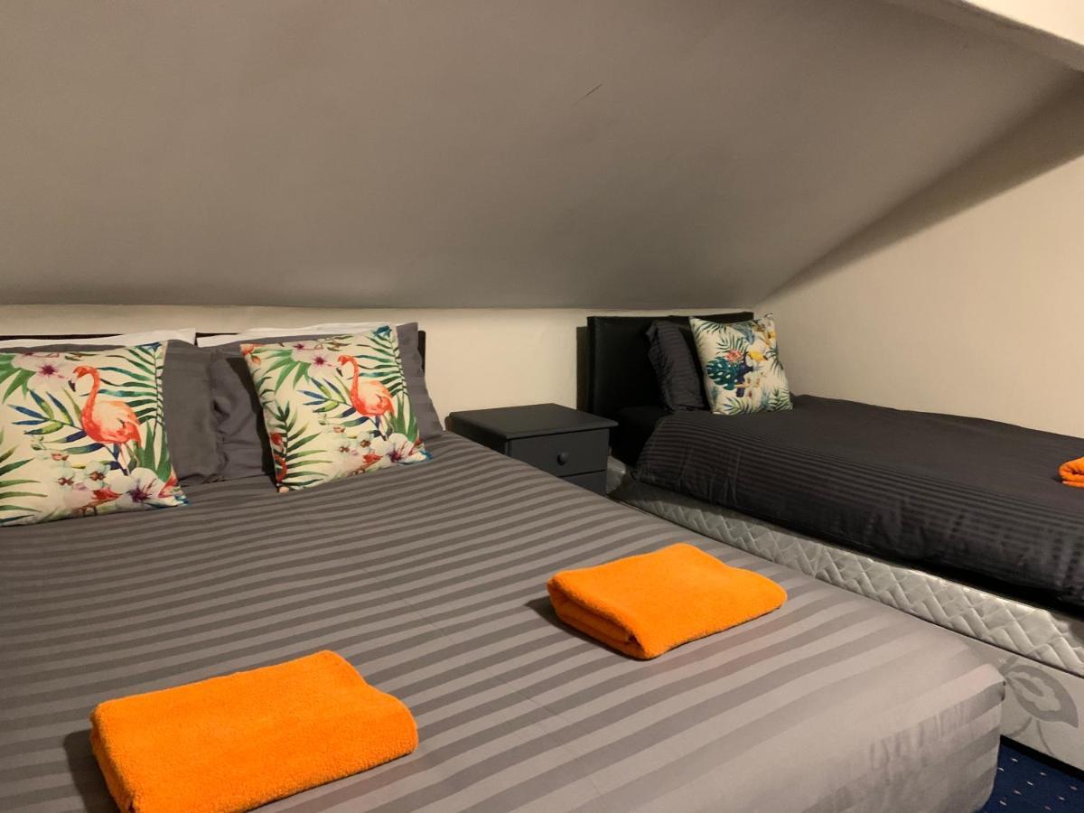 Comfort Triple Room